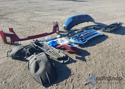 2020 GMC Sierra 1500 4Wd Short Box Slt z USA, uszkodzony, nr VIN 3GTU9DED7LG144204